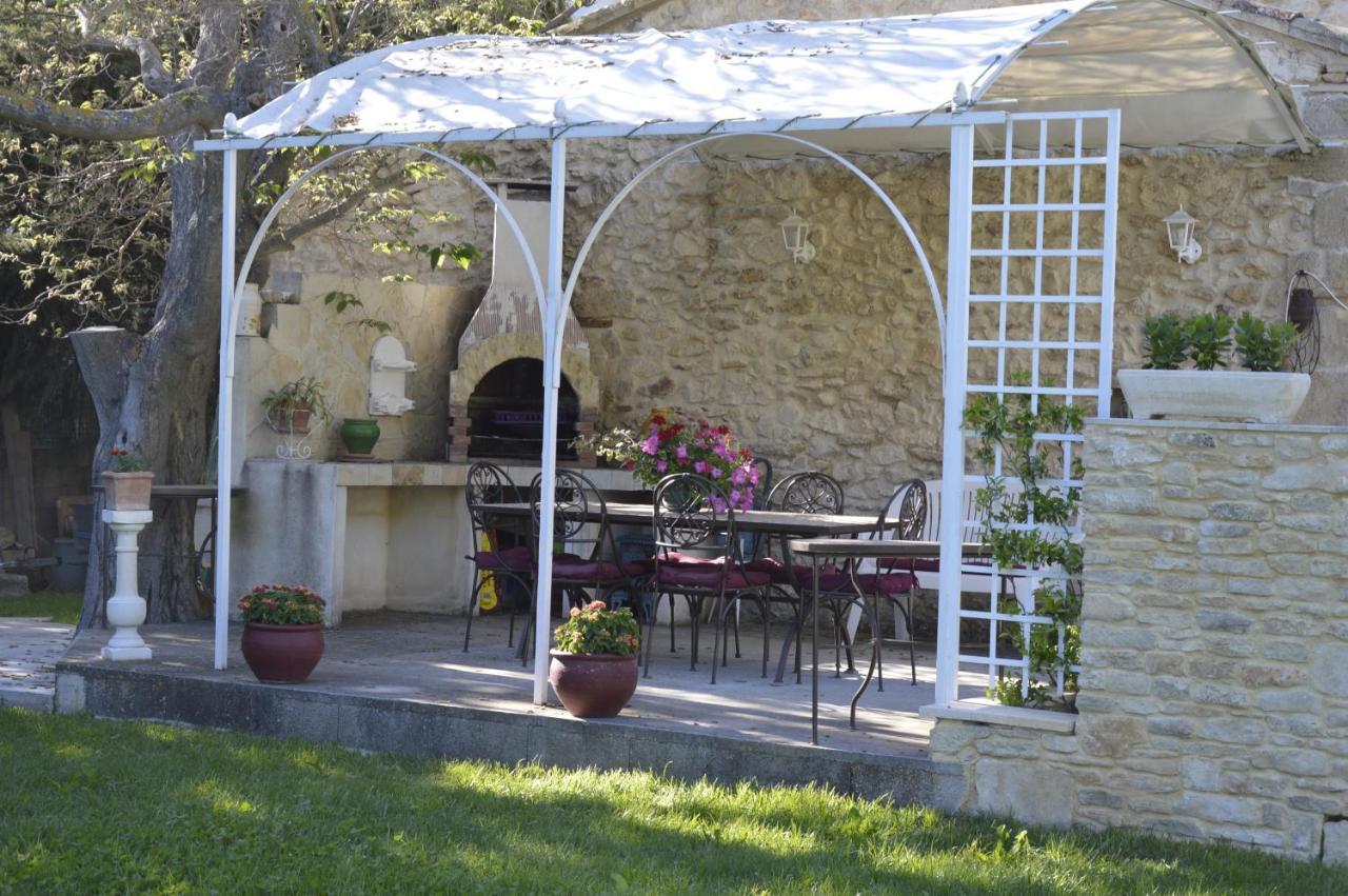Bed and Breakfast Le Mas Du Chat Cavaillon Zewnętrze zdjęcie