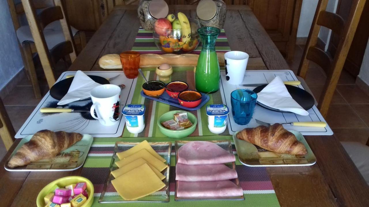 Bed and Breakfast Le Mas Du Chat Cavaillon Zewnętrze zdjęcie